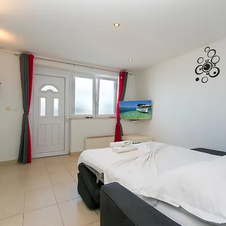 Apartmani Kika * Brela