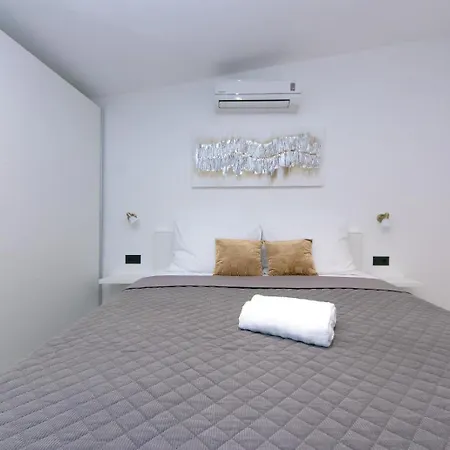 Kika Apartament *